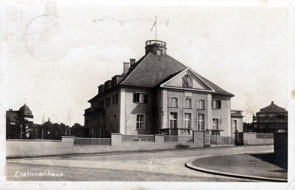 Mommsenstraße 11