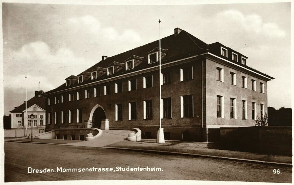 Mommsenstraße 13
