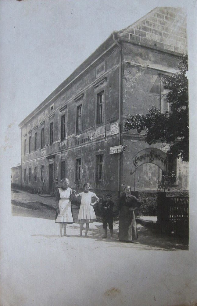 Schullwitzer Straße 1