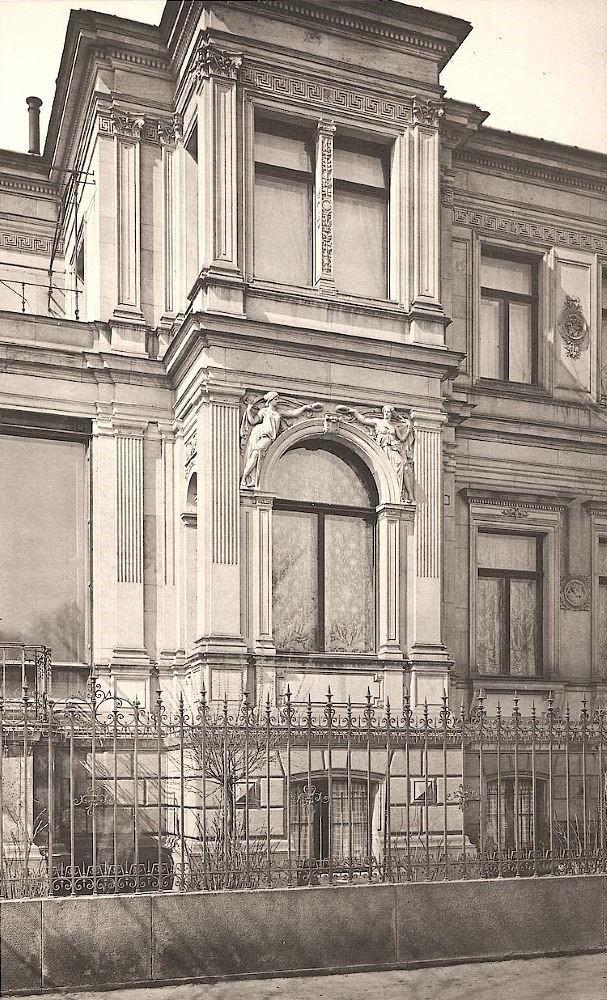 Mary-Wigman-Straße 1