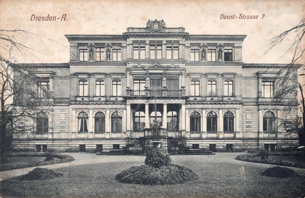 Mary-Wigman-Straße 7