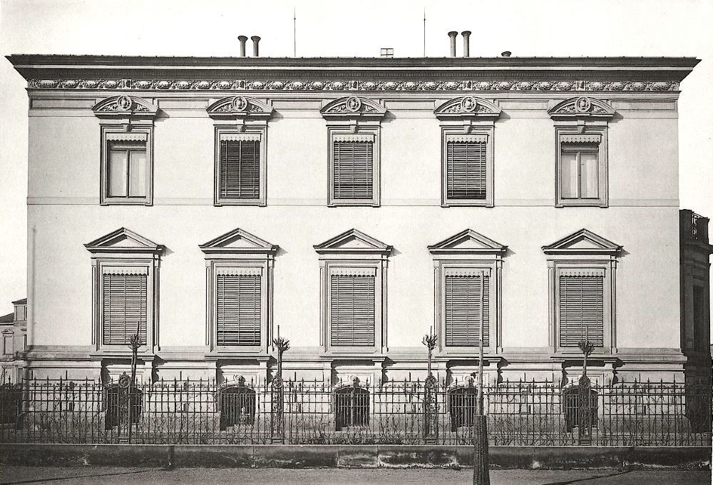 Gret-Palucca-Straße 11