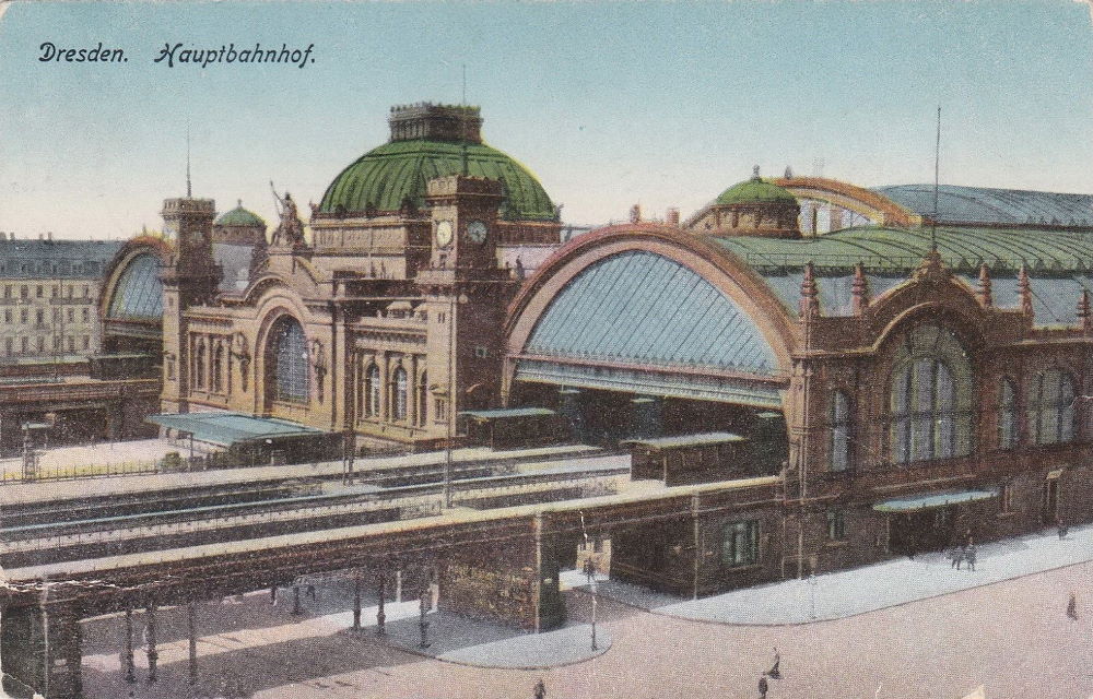 Hauptbahnhof - von Wiener Platz 1