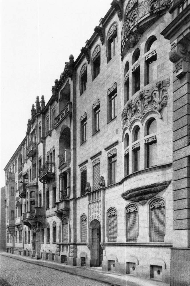 Lindengasse 2