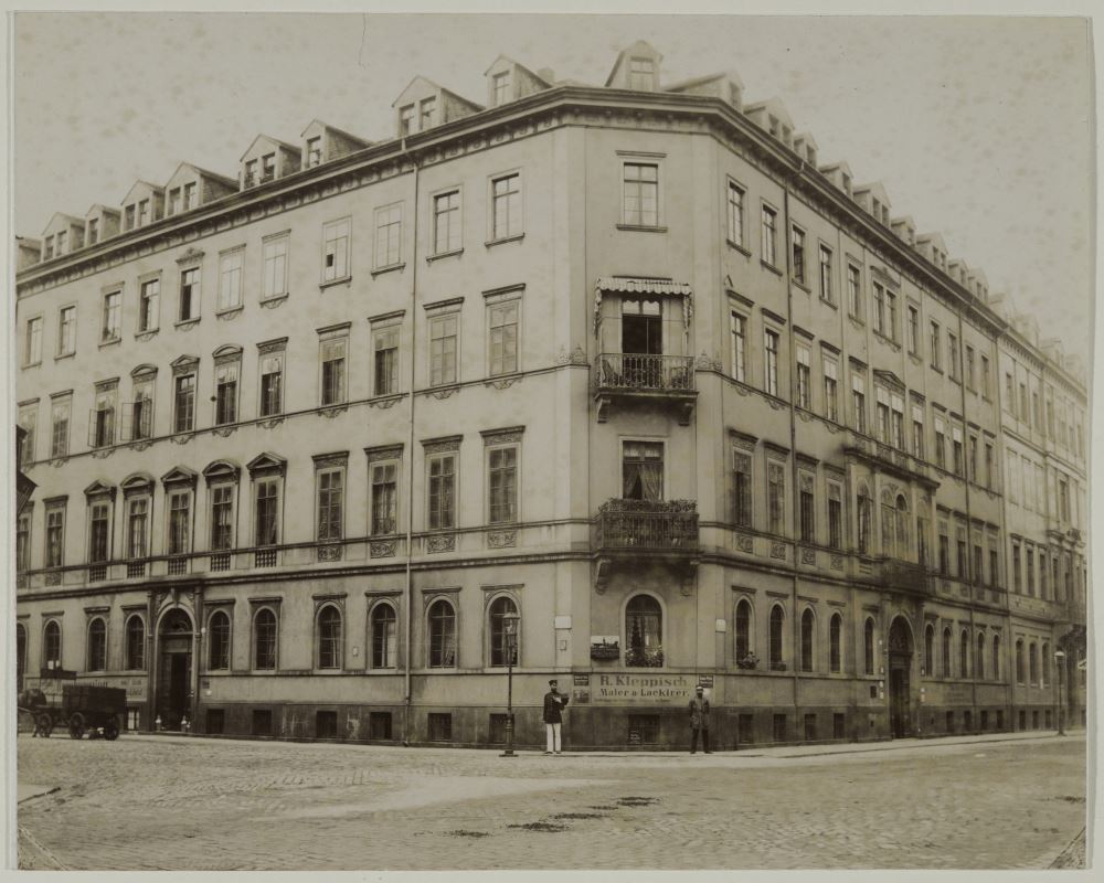 Hans-Dankner-Straße 15