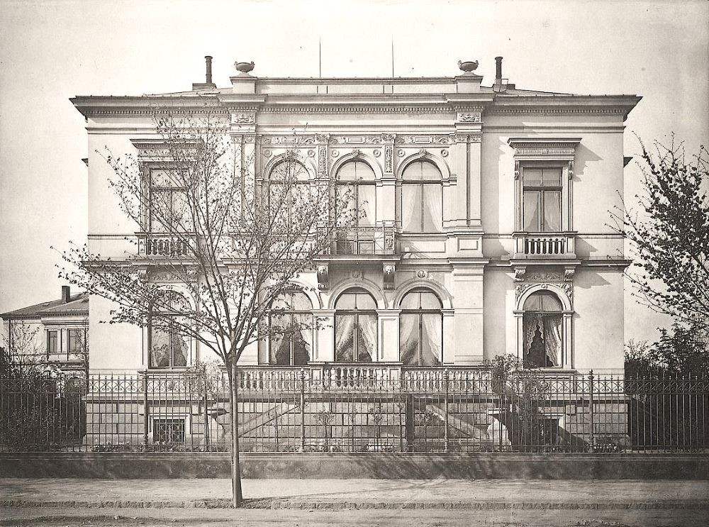 Parkstraße 4