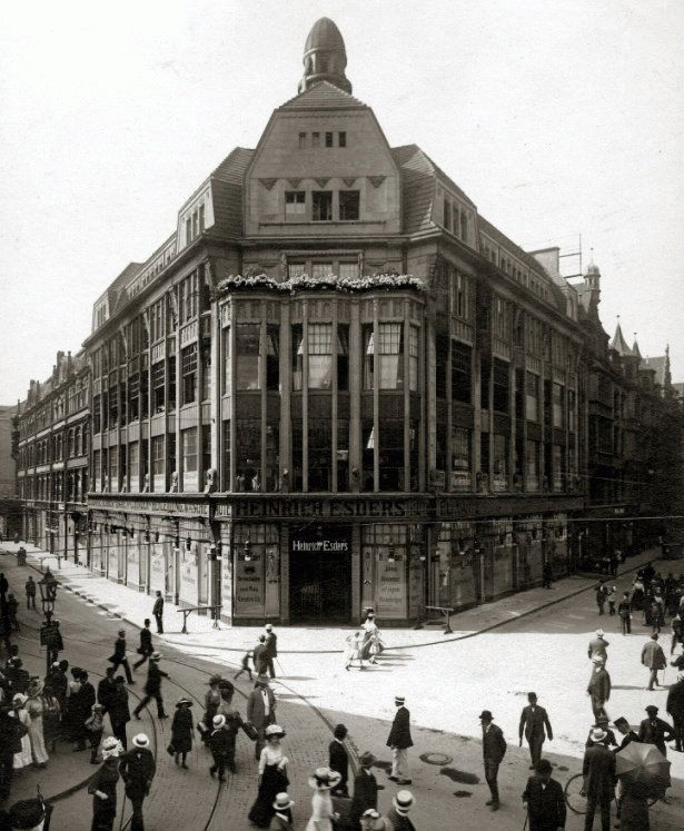 Prager Straße 2