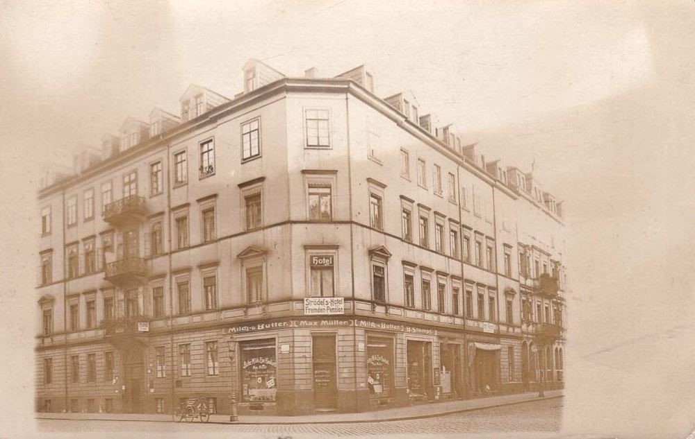 Räcknitzstraße 9 / Mosczinskystraße