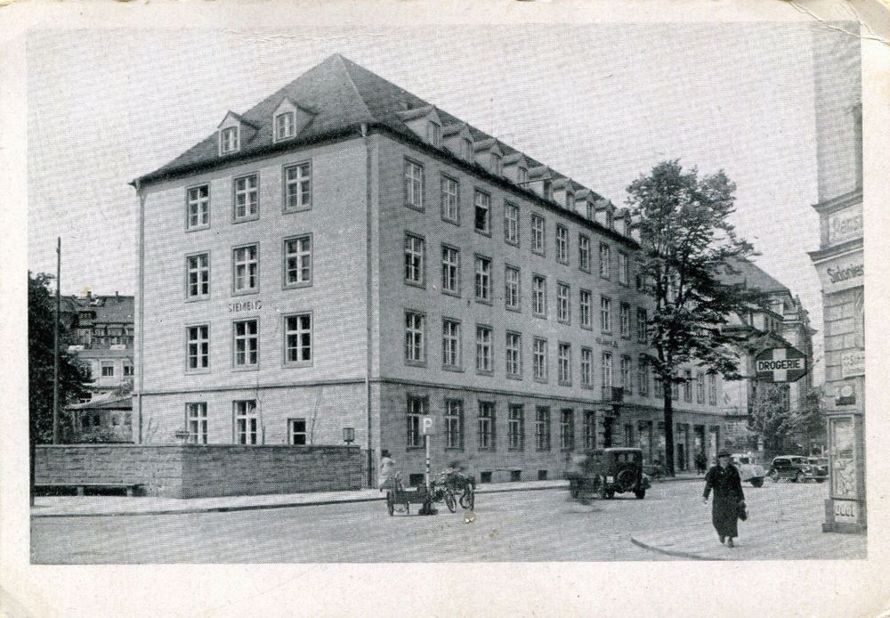 Sidonienstraße 18 / Hans-Dankner-Straße (Lüttichaustraße)