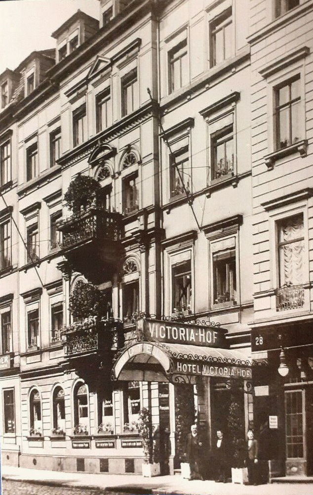 Victoriastraße 30