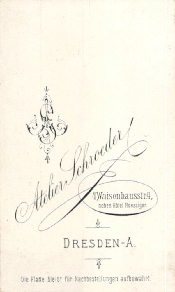 Waisenhausstraße 4