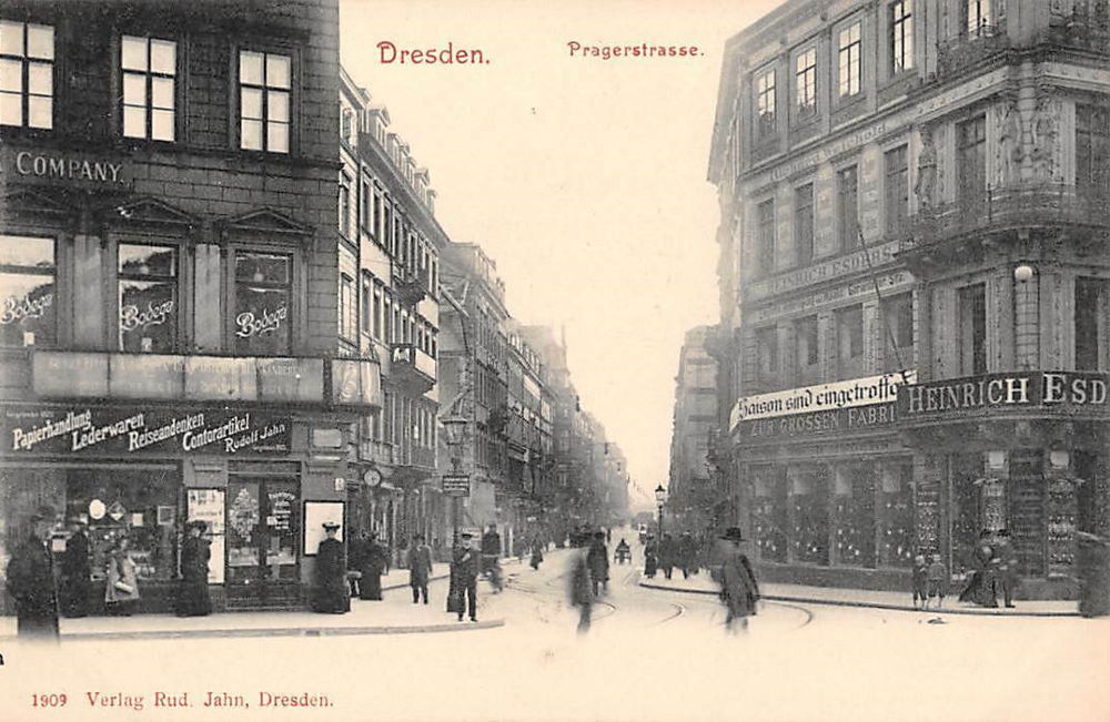 Waisenhausstraße 14 (-1892 Waisenhausstraße 31) / Prager Straße