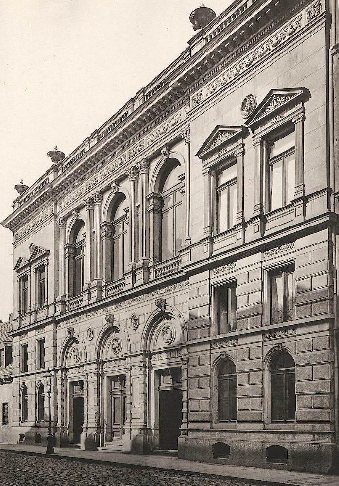 Waisenhausstraße 23