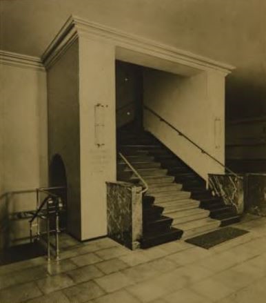 Waisenhausstraße 19