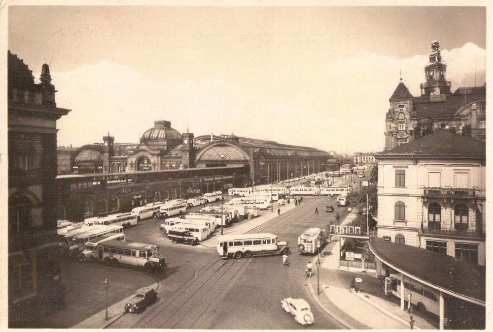 Wiener Platz 2 / Hans-Dankner-Straße (Lüttichaustraße)