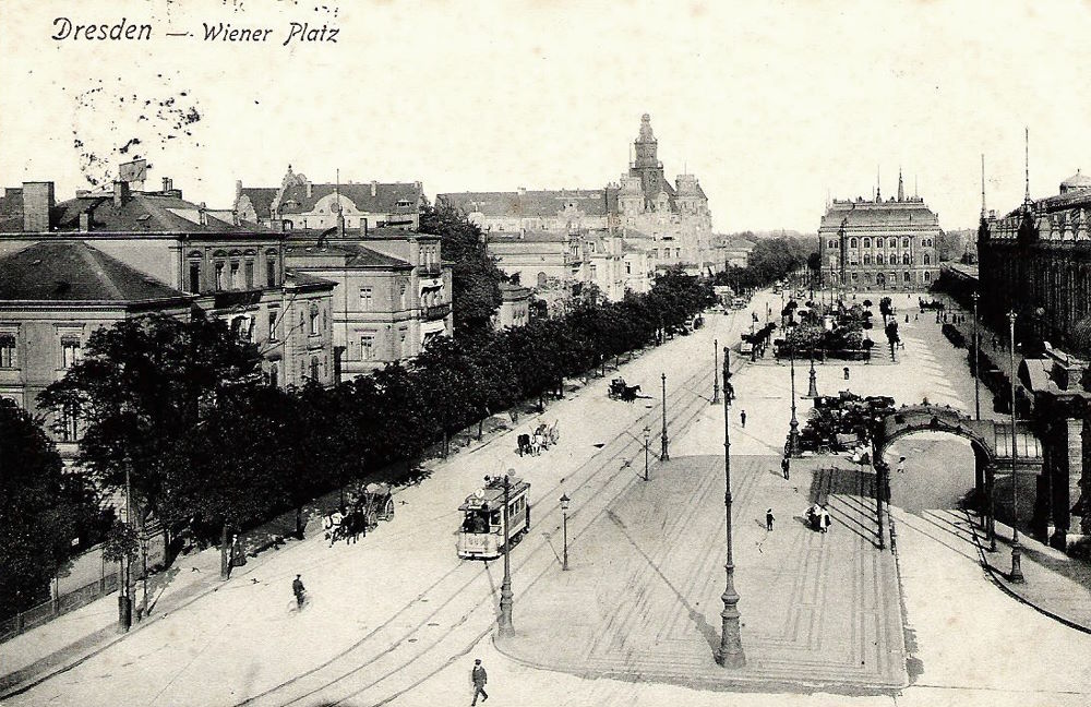 Wiener Platz