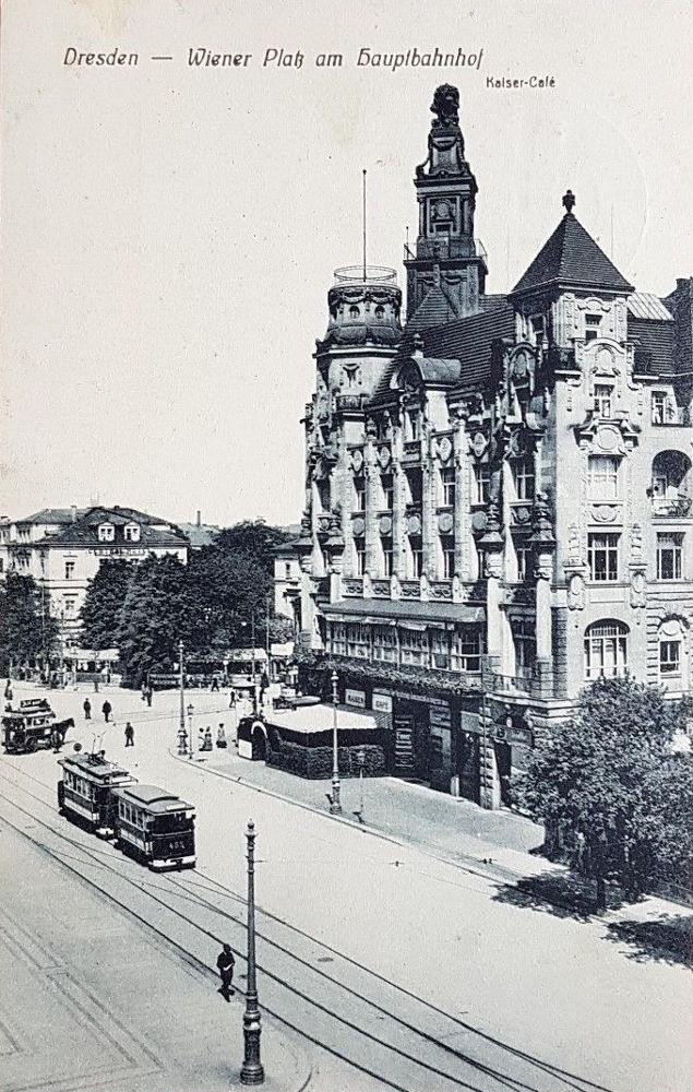Wiener Platz 1