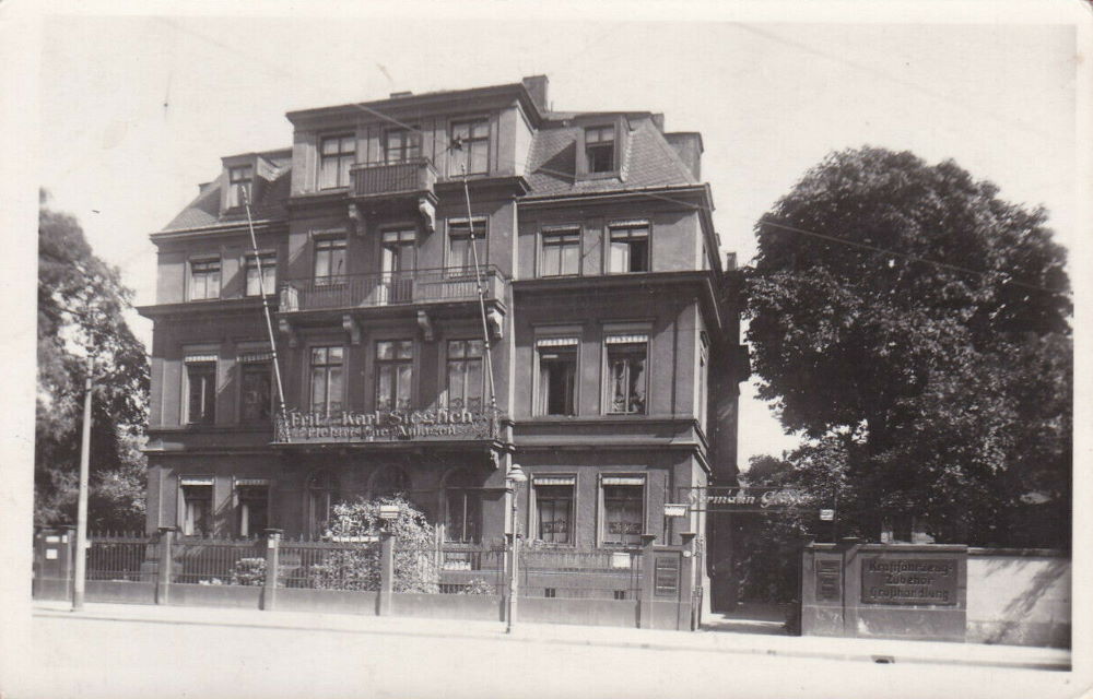 Carolastraße 13