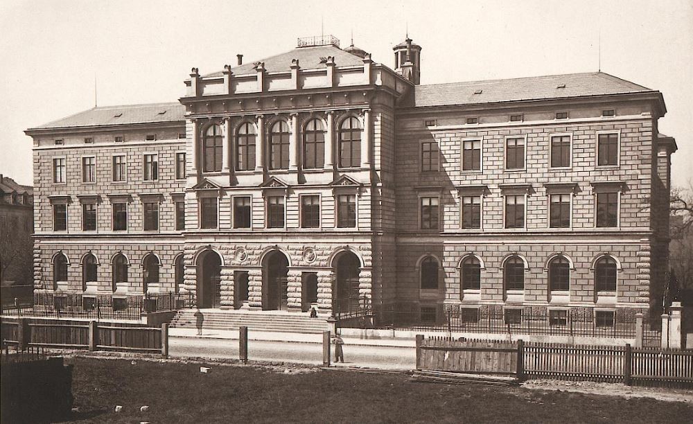 Humboldtstraße 3