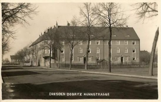 Kadenstraße 31 (Kuhnstraße 31) / Franz-Mehring-Straße (Laforcestraße 15)