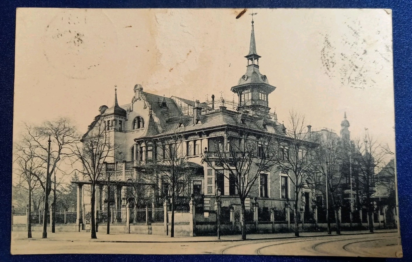 Franz-Liszt-Straße 1