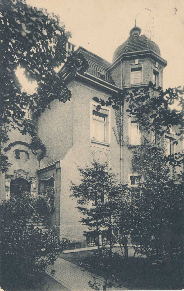 Franz-Liszt-Straße 19