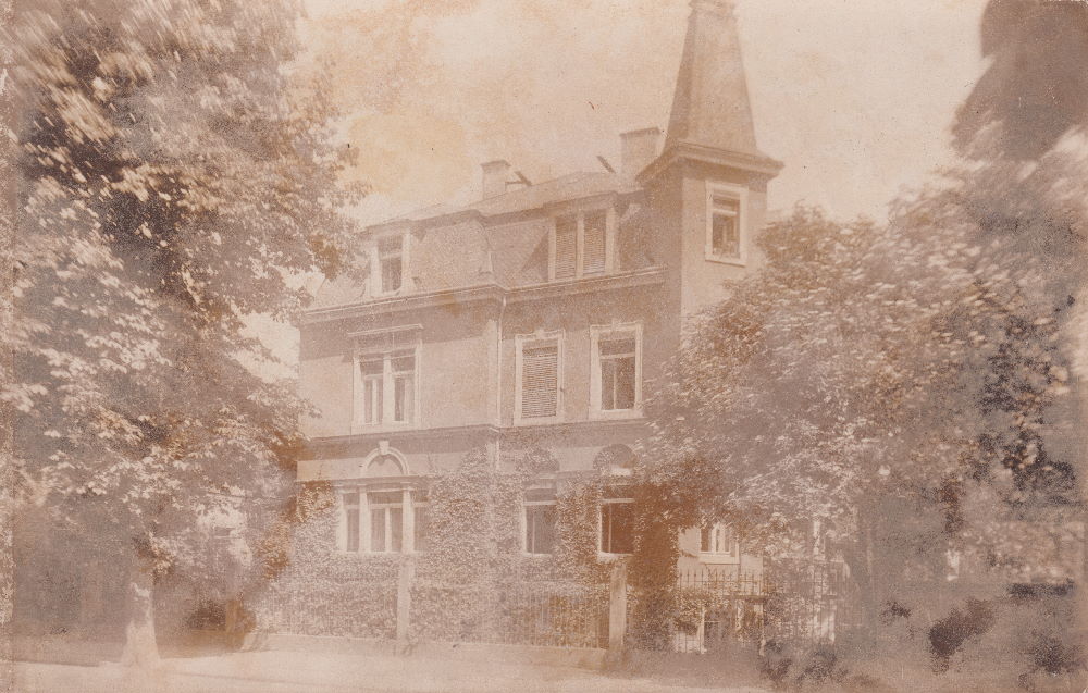 August-Bebel-Straße 31 (-1918 Residenzstraße 31)