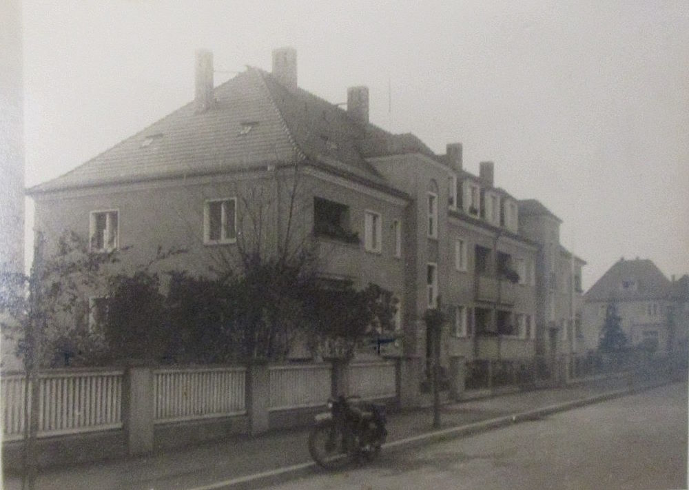 Comeniusstraße 106