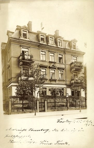 Dornblüthstraße 15
