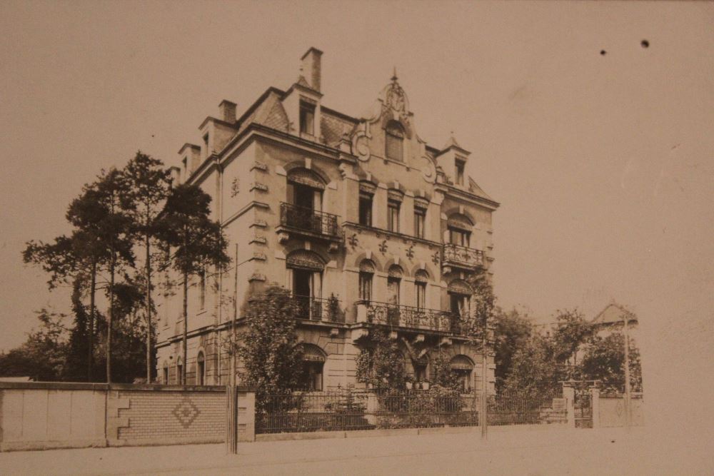 Eisenacher Straße 40