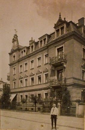 Niederwaldstraße 23 / Brucknerstraße (Baumschulenstraße)