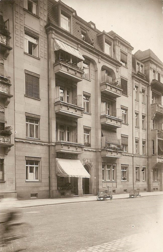 Tischerstraße 1