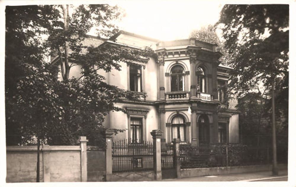Bergstraße 25