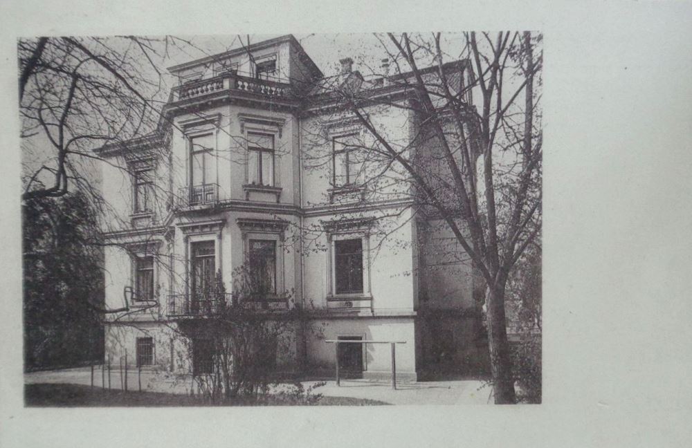 Bergstraße 25