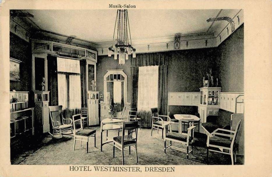 Bernhardstraße 1