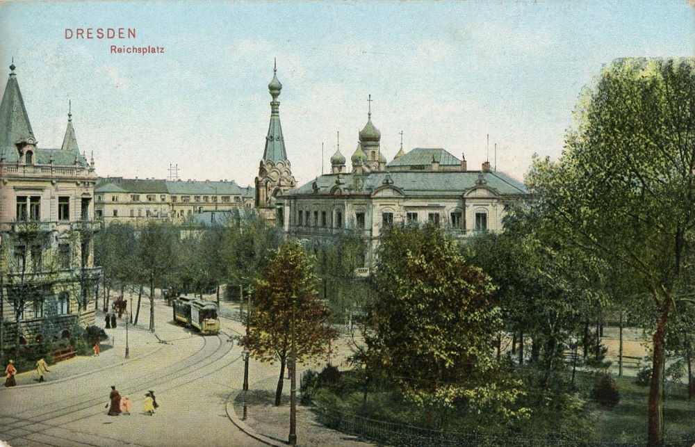 Fritz-Löffler-Platz