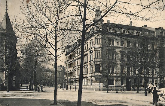 Fritz-Löffler-Straße 30