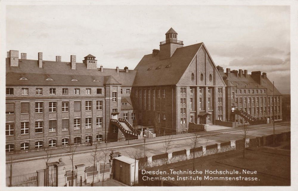 Mommsenstraße 6