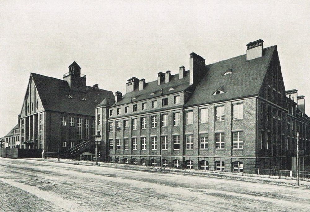 Mommsenstraße 6