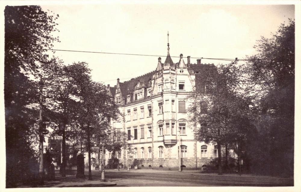 Nürnberger Platz 6 / Nürnberger Straße