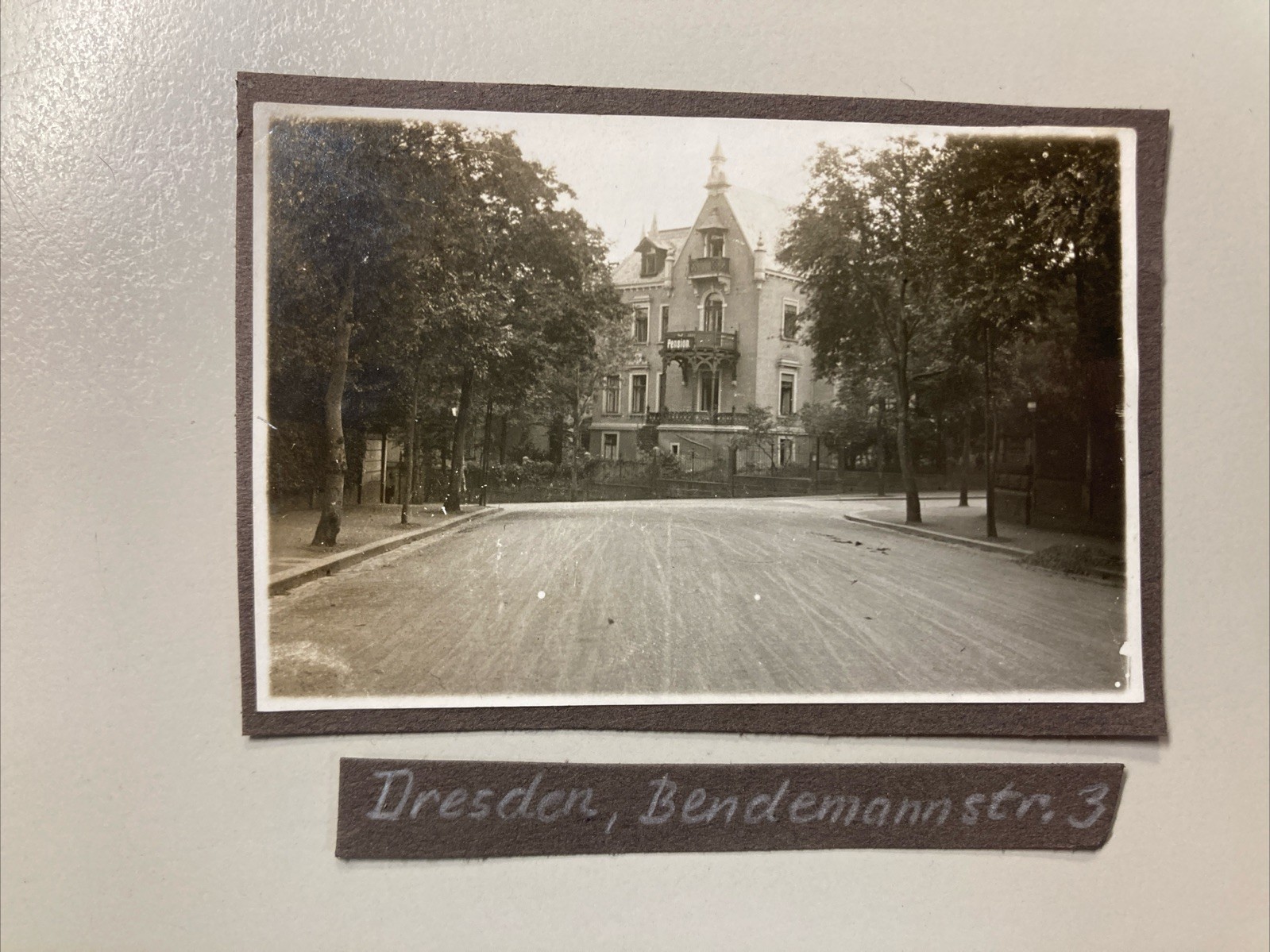 Rugestraße 3