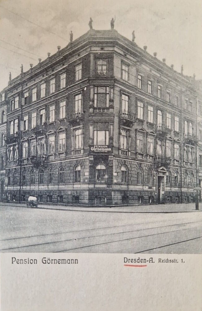 Fritz-Löffler-Straße 1