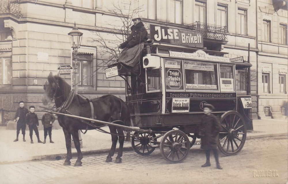 Fritz-Löffler-Straße 13 (Reichsstraße 13) / Reichenbachstraße