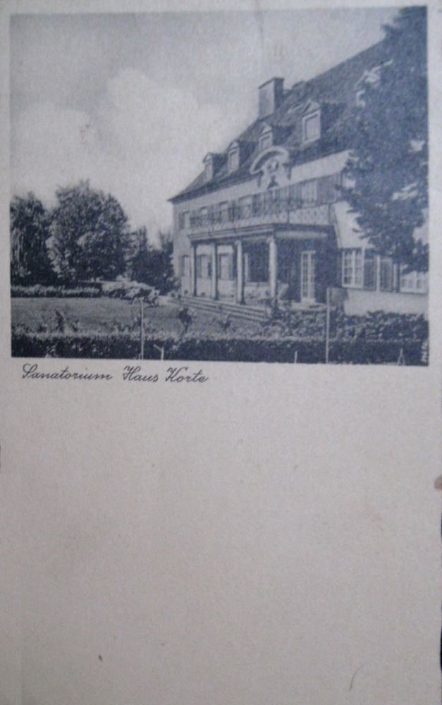 Max-Liebermann-Straße 3 (Lüderitzstraße 3) / Zellescher Weg