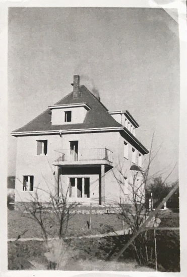Uhlandstraße 48