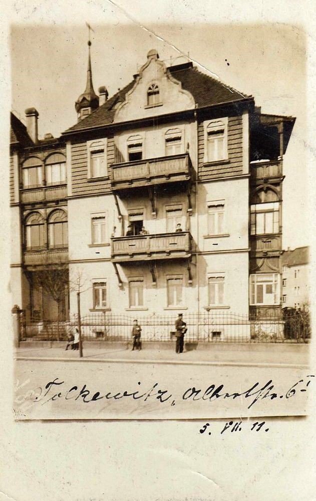 Toeplerstraße 6 (Albertstraße 6) / Kipsdorfer Straße 187 (Bismarckstraße)
