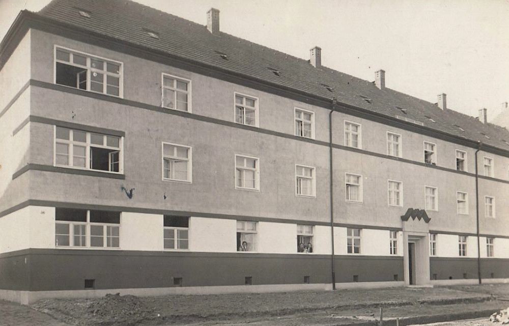 Toeplerstraße 56 (Jägerhofstraße 56)