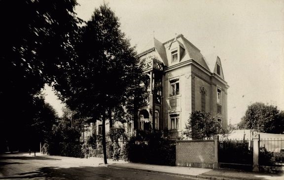 Buchholzer Straße 2 (Privat-Straße) / Dippelsdorfer Straße (Dippelsdorfer Straße 13)