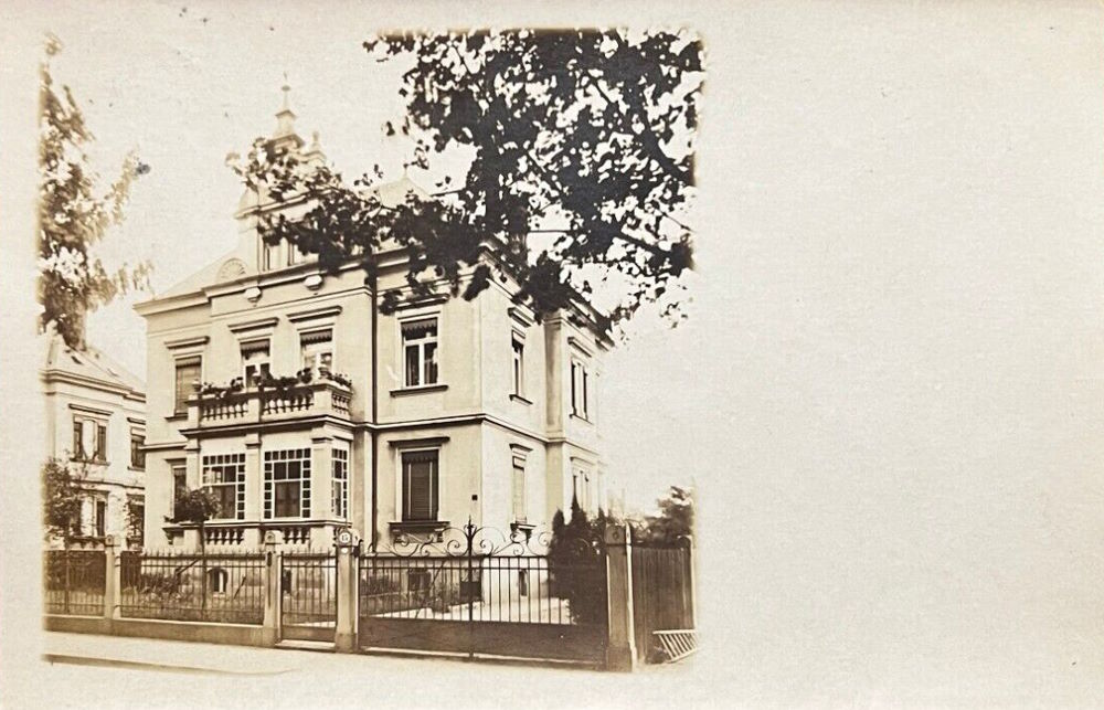 Platanenstraße 15