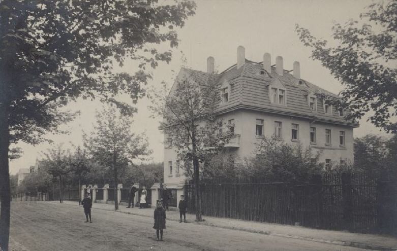 Weinbergstraße 8